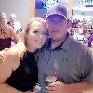 Meet your Posher, Cydney